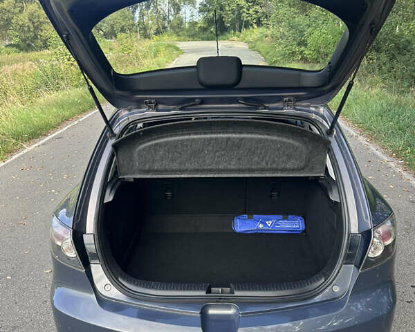 Сірий Мазда 3, об'ємом двигуна 1.6 л та пробігом 159 тис. км за 6500 $, фото 14 на Automoto.ua