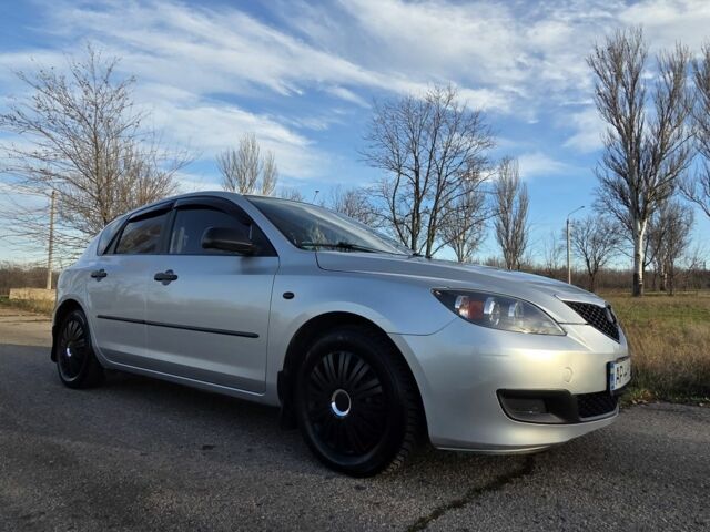 Серый Мазда 3, объемом двигателя 1.3 л и пробегом 197 тыс. км за 4600 $, фото 18 на Automoto.ua