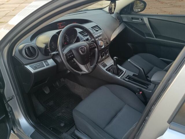 Сірий Мазда 3, об'ємом двигуна 1.6 л та пробігом 240 тис. км за 5999 $, фото 12 на Automoto.ua