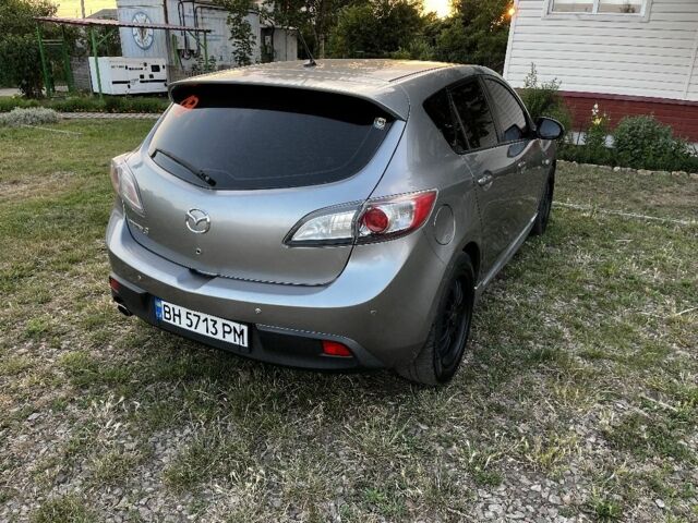 Серый Мазда 3, объемом двигателя 1.6 л и пробегом 280 тыс. км за 6500 $, фото 5 на Automoto.ua