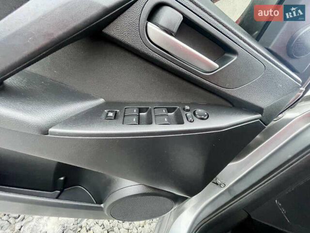 Сірий Мазда 3, об'ємом двигуна 1.6 л та пробігом 240 тис. км за 6300 $, фото 34 на Automoto.ua