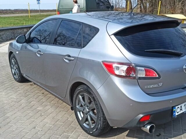 Серый Мазда 3, объемом двигателя 1.6 л и пробегом 221 тыс. км за 6950 $, фото 3 на Automoto.ua