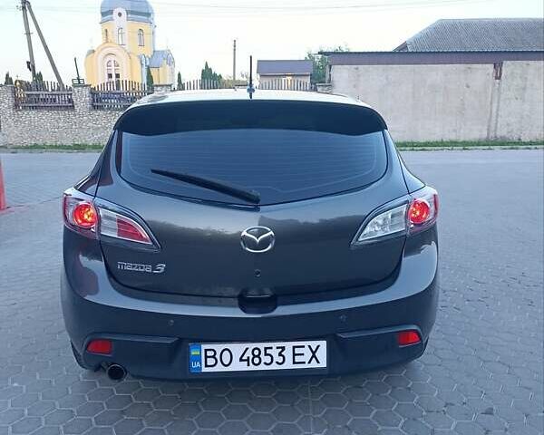 Серый Мазда 3, объемом двигателя 1.56 л и пробегом 250 тыс. км за 7600 $, фото 7 на Automoto.ua