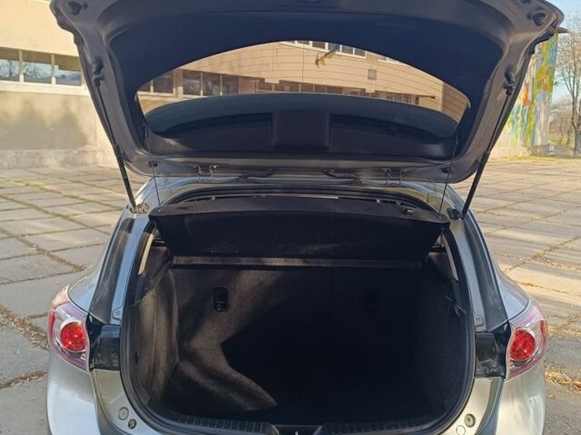 Сірий Мазда 3, об'ємом двигуна 1.6 л та пробігом 240 тис. км за 5999 $, фото 16 на Automoto.ua