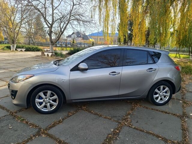 Сірий Мазда 3, об'ємом двигуна 1.6 л та пробігом 240 тис. км за 5999 $, фото 6 на Automoto.ua