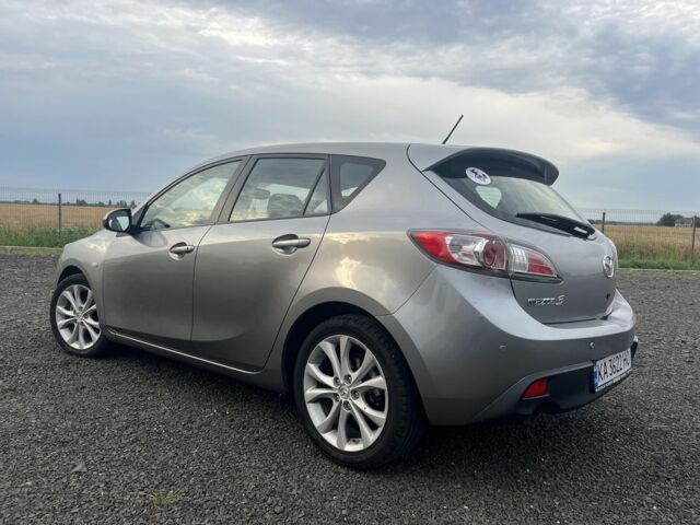 Серый Мазда 3, объемом двигателя 1.6 л и пробегом 212 тыс. км за 8500 $, фото 1 на Automoto.ua