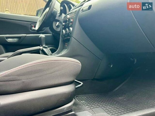 Серый Мазда 3, объемом двигателя 1.6 л и пробегом 183 тыс. км за 6499 $, фото 66 на Automoto.ua