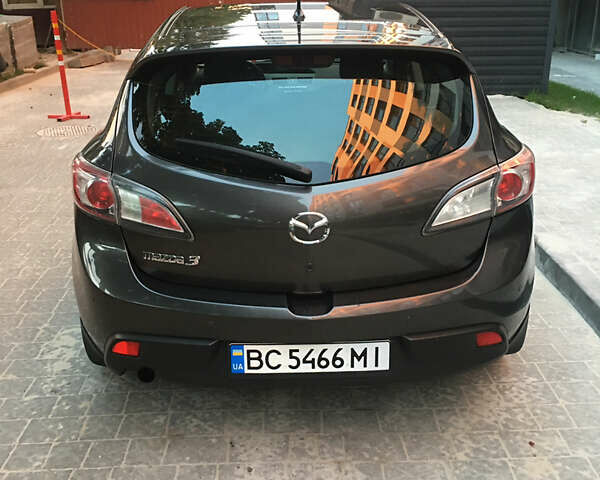 Серый Мазда 3, объемом двигателя 1.6 л и пробегом 210 тыс. км за 6500 $, фото 16 на Automoto.ua