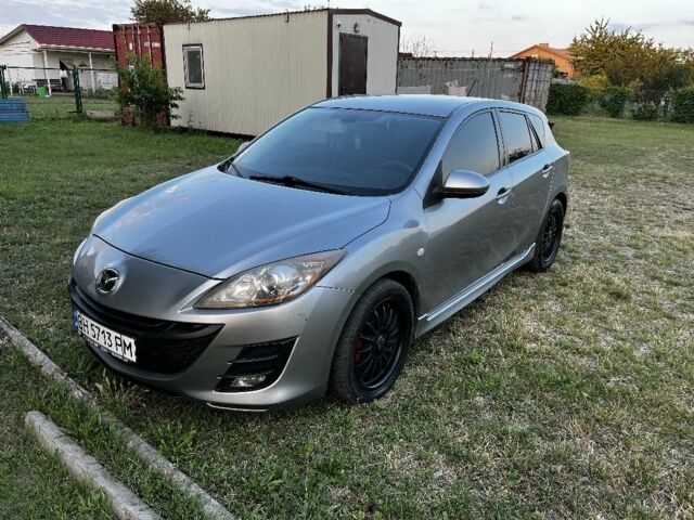 Серый Мазда 3, объемом двигателя 1.6 л и пробегом 280 тыс. км за 6500 $, фото 2 на Automoto.ua