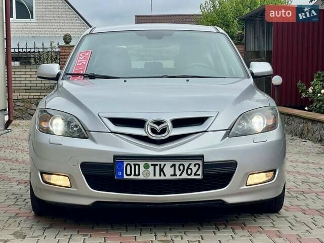 Серый Мазда 3, объемом двигателя 1.6 л и пробегом 183 тыс. км за 6499 $, фото 1 на Automoto.ua