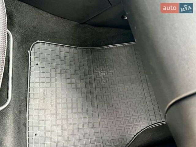 Серый Мазда 3, объемом двигателя 1.6 л и пробегом 183 тыс. км за 6499 $, фото 68 на Automoto.ua