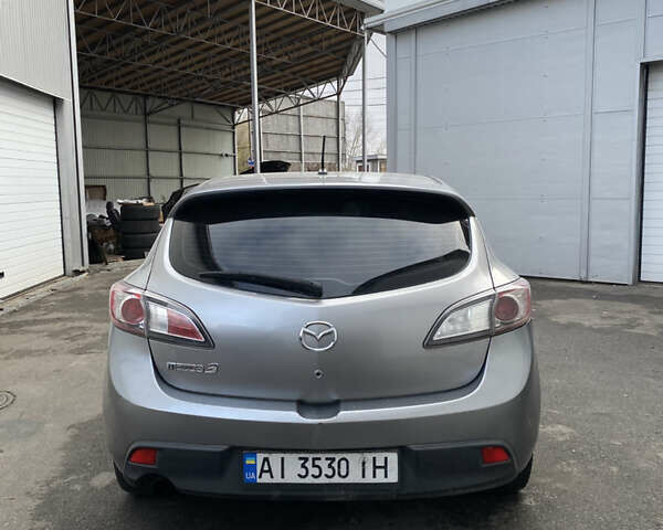 Серый Мазда 3, объемом двигателя 1.56 л и пробегом 240 тыс. км за 4700 $, фото 4 на Automoto.ua