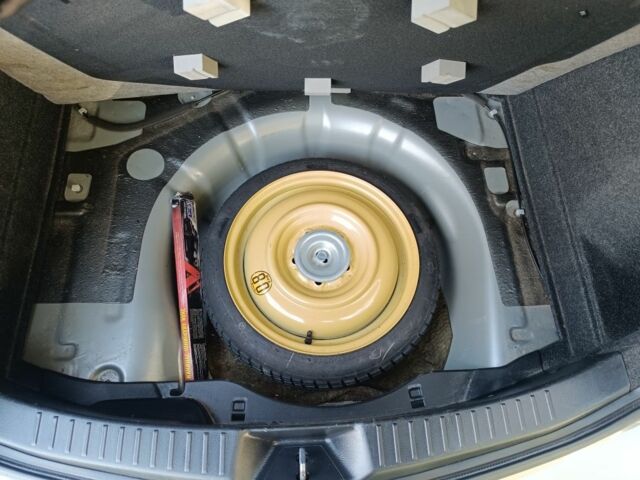 Сірий Мазда 3, об'ємом двигуна 1.6 л та пробігом 240 тис. км за 5999 $, фото 21 на Automoto.ua