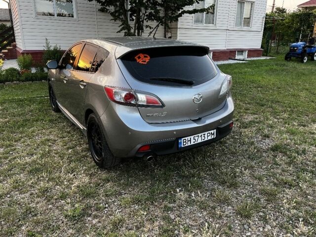 Серый Мазда 3, объемом двигателя 1.6 л и пробегом 280 тыс. км за 6500 $, фото 4 на Automoto.ua