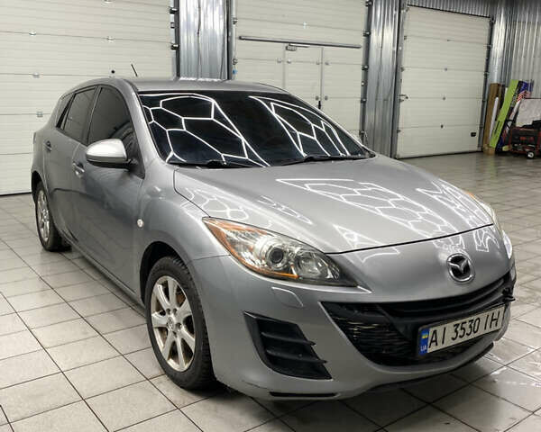 Сірий Мазда 3, об'ємом двигуна 1.56 л та пробігом 240 тис. км за 4700 $, фото 3 на Automoto.ua
