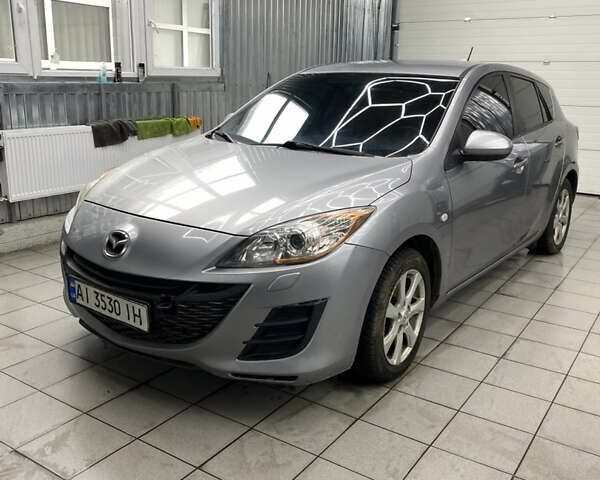Сірий Мазда 3, об'ємом двигуна 1.56 л та пробігом 240 тис. км за 4700 $, фото 2 на Automoto.ua