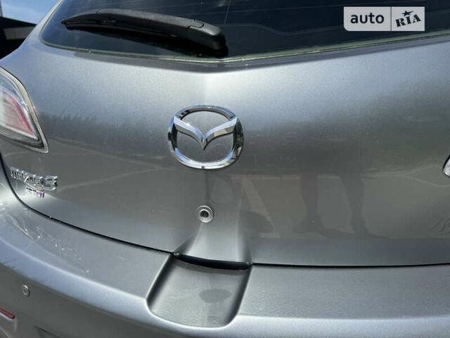 Сірий Мазда 3, об'ємом двигуна 2.18 л та пробігом 206 тис. км за 6999 $, фото 6 на Automoto.ua