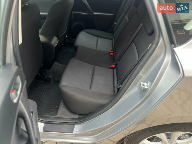 Сірий Мазда 3, об'ємом двигуна 1.6 л та пробігом 156 тис. км за 7599 $, фото 21 на Automoto.ua