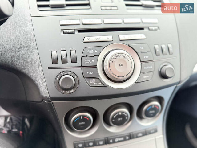 Серый Мазда 3, объемом двигателя 1.6 л и пробегом 75 тыс. км за 8750 $, фото 95 на Automoto.ua