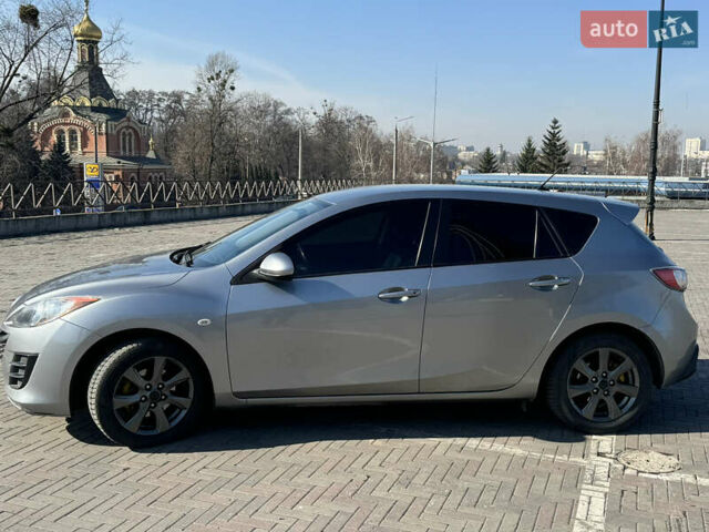 Сірий Мазда 3, об'ємом двигуна 1.56 л та пробігом 272 тис. км за 6000 $, фото 8 на Automoto.ua