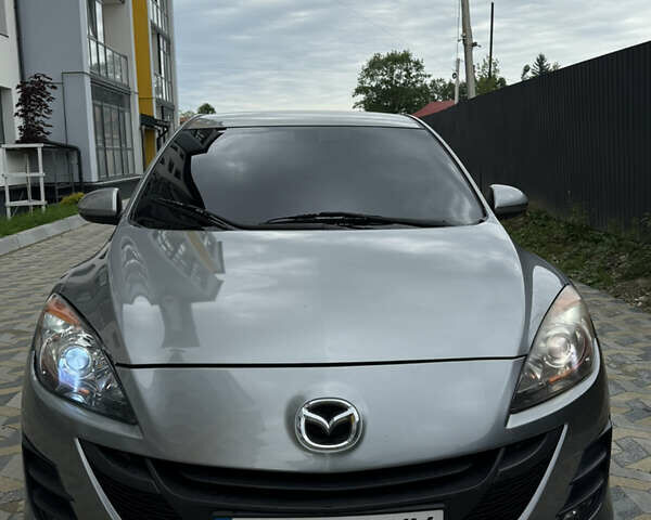 Мазда 3 2010 в Надворной на Automoto.ua Серый Мазда 3, объемом двигателя 2.18 л и пробегом 210 тыс. км за 6350 $, фото 3 на Automoto.ua