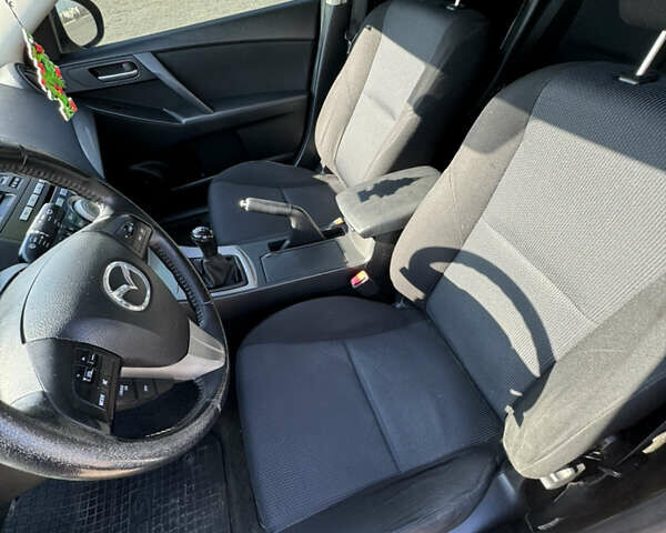 Сірий Мазда 3, об'ємом двигуна 1.56 л та пробігом 272 тис. км за 6000 $, фото 12 на Automoto.ua