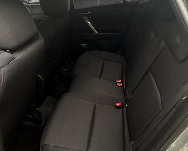 Мазда 3 2010 в Надворной на Automoto.ua Серый Мазда 3, объемом двигателя 2.18 л и пробегом 210 тыс. км за 6350 $, фото 15 на Automoto.ua