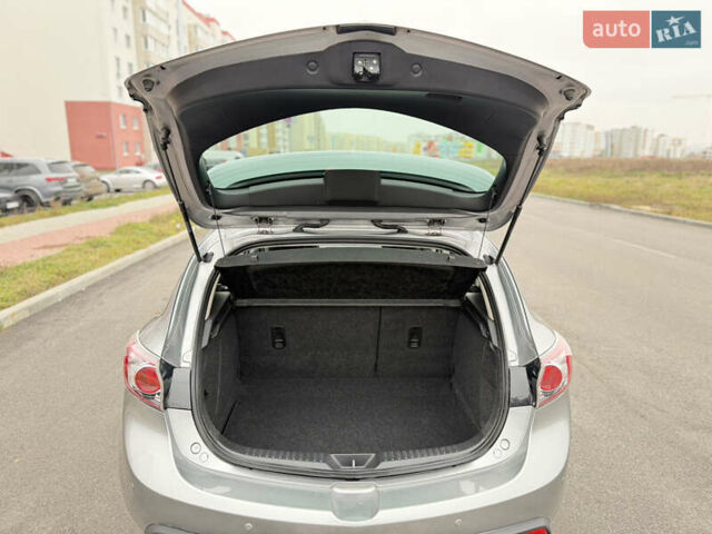 Серый Мазда 3, объемом двигателя 1.6 л и пробегом 75 тыс. км за 8750 $, фото 57 на Automoto.ua