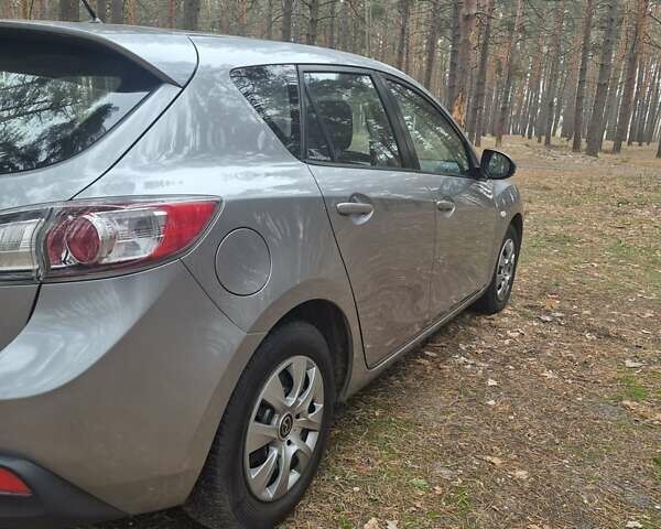 Серый Мазда 3, объемом двигателя 1.6 л и пробегом 190 тыс. км за 7000 $, фото 8 на Automoto.ua