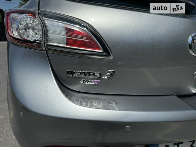 Сірий Мазда 3, об'ємом двигуна 2.18 л та пробігом 206 тис. км за 6999 $, фото 5 на Automoto.ua