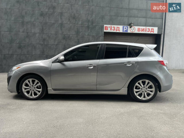 Серый Мазда 3, объемом двигателя 2.49 л и пробегом 333 тыс. км за 7800 $, фото 7 на Automoto.ua