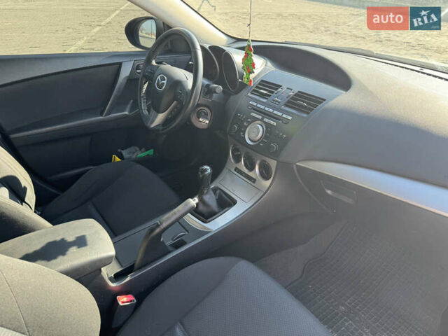 Сірий Мазда 3, об'ємом двигуна 1.56 л та пробігом 272 тис. км за 6000 $, фото 10 на Automoto.ua