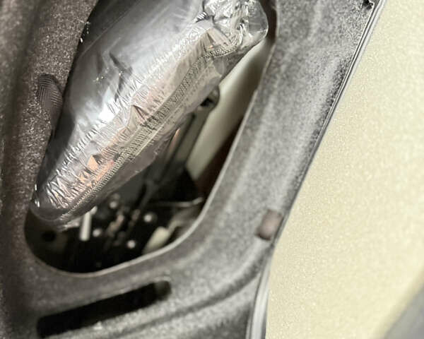 Серый Мазда 3, объемом двигателя 1.6 л и пробегом 75 тыс. км за 8450 $, фото 64 на Automoto.ua