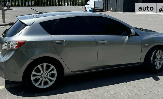 Сірий Мазда 3, об'ємом двигуна 2.18 л та пробігом 206 тис. км за 6999 $, фото 13 на Automoto.ua