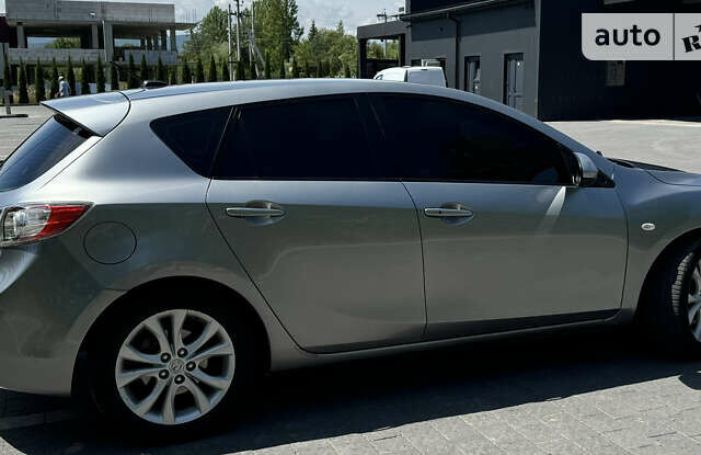 Сірий Мазда 3, об'ємом двигуна 2.18 л та пробігом 206 тис. км за 6999 $, фото 10 на Automoto.ua