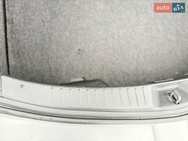 Серый Мазда 3, объемом двигателя 1.6 л и пробегом 75 тыс. км за 8450 $, фото 61 на Automoto.ua