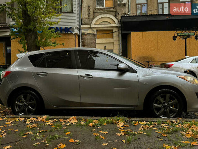 Серый Мазда 3, объемом двигателя 1.56 л и пробегом 272 тыс. км за 5950 $, фото 5 на Automoto.ua