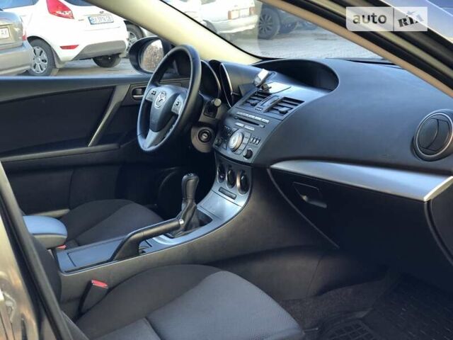 Серый Мазда 3, объемом двигателя 1.6 л и пробегом 264 тыс. км за 6500 $, фото 14 на Automoto.ua