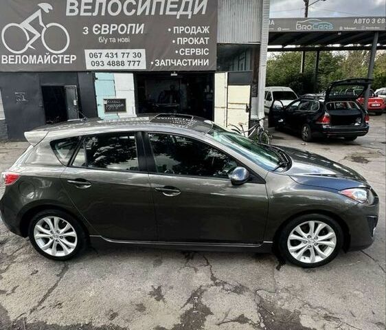 Серый Мазда 3, объемом двигателя 2.5 л и пробегом 240 тыс. км за 8500 $, фото 2 на Automoto.ua
