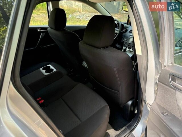 Сірий Мазда 3, об'ємом двигуна 2 л та пробігом 205 тис. км за 8700 $, фото 20 на Automoto.ua