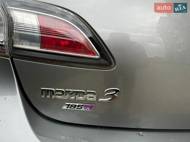 Серый Мазда 3, объемом двигателя 2.18 л и пробегом 213 тыс. км за 6999 $, фото 12 на Automoto.ua
