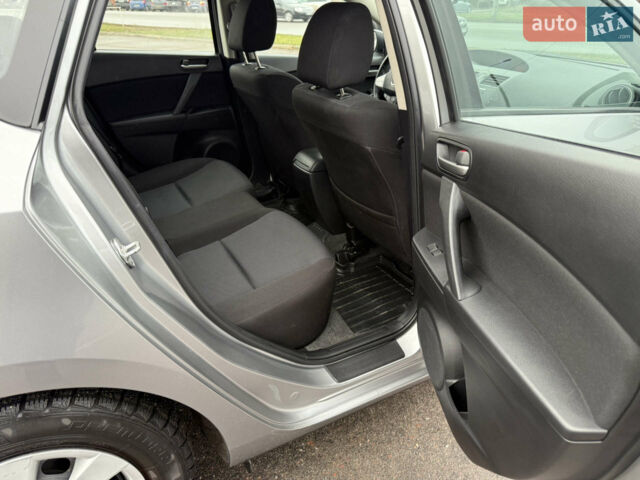 Сірий Мазда 3, об'ємом двигуна 1.6 л та пробігом 203 тис. км за 7300 $, фото 15 на Automoto.ua