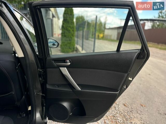 Сірий Мазда 3, об'ємом двигуна 1.6 л та пробігом 239 тис. км за 6800 $, фото 41 на Automoto.ua