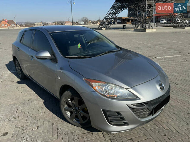 Сірий Мазда 3, об'ємом двигуна 1.56 л та пробігом 272 тис. км за 6000 $, фото 3 на Automoto.ua