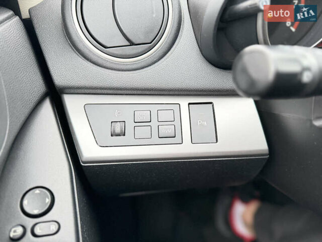 Серый Мазда 3, объемом двигателя 1.6 л и пробегом 75 тыс. км за 8750 $, фото 105 на Automoto.ua