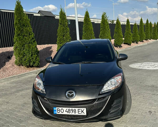 Серый Мазда 3, объемом двигателя 1.6 л и пробегом 176 тыс. км за 7300 $, фото 2 на Automoto.ua