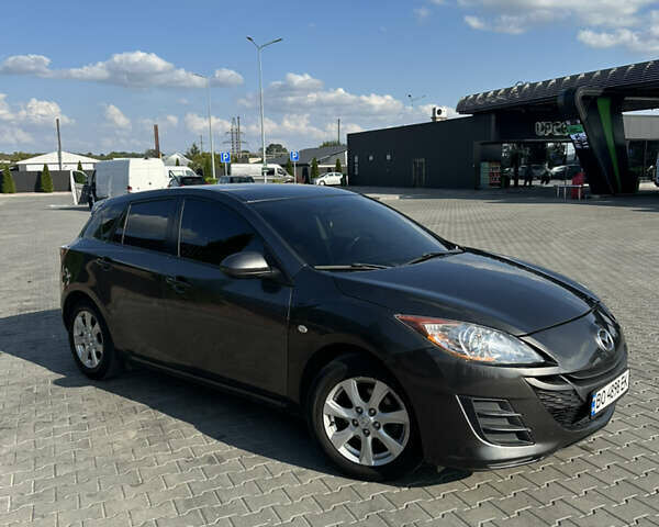 Серый Мазда 3, объемом двигателя 1.6 л и пробегом 176 тыс. км за 7300 $, фото 3 на Automoto.ua