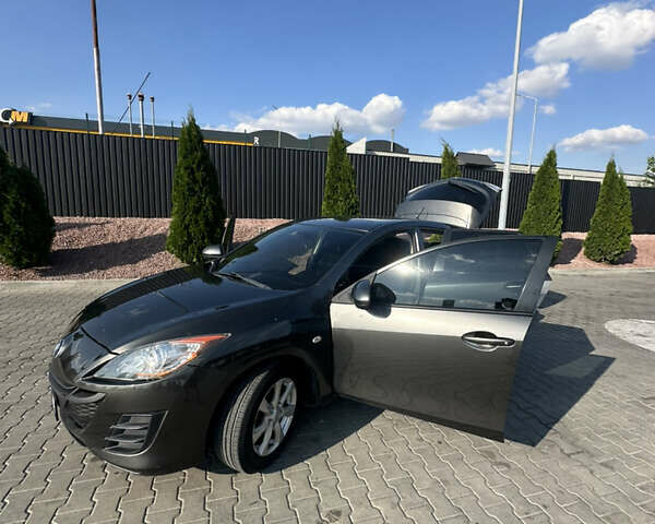 Серый Мазда 3, объемом двигателя 1.6 л и пробегом 176 тыс. км за 7300 $, фото 19 на Automoto.ua