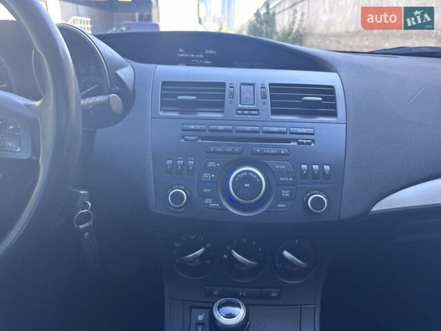 Серый Мазда 3, объемом двигателя 2 л и пробегом 190 тыс. км за 7999 $, фото 14 на Automoto.ua