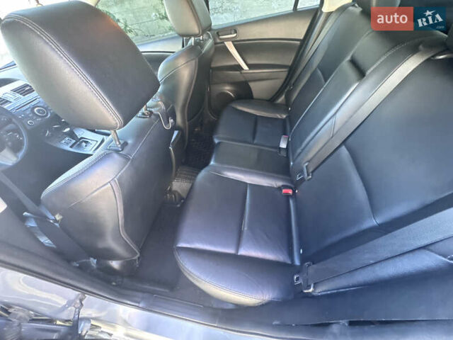Серый Мазда 3, объемом двигателя 2 л и пробегом 190 тыс. км за 7999 $, фото 16 на Automoto.ua